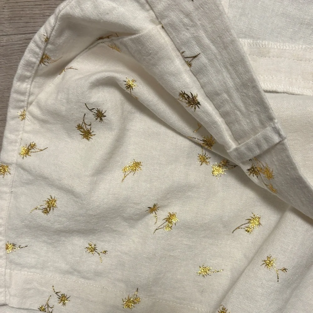Old Navy Cream Shorts with Gold Accents - Picture 3 of 4